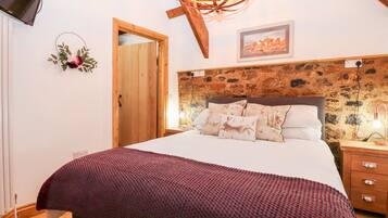 3 bedrooms, individually decorated, individually furnished, free WiFi