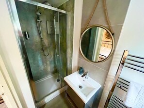 Double Room (Stable)