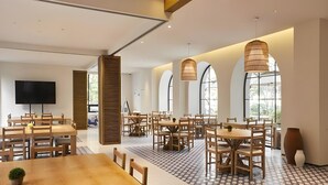 Unclassified image, 4 of 29, button - O.live Social Hotel (Shanghai)