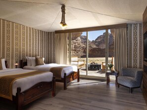 Desert Horizon Room, 2 Twin Beds | Minibar, in-room safe, individually decorated, individually furnished