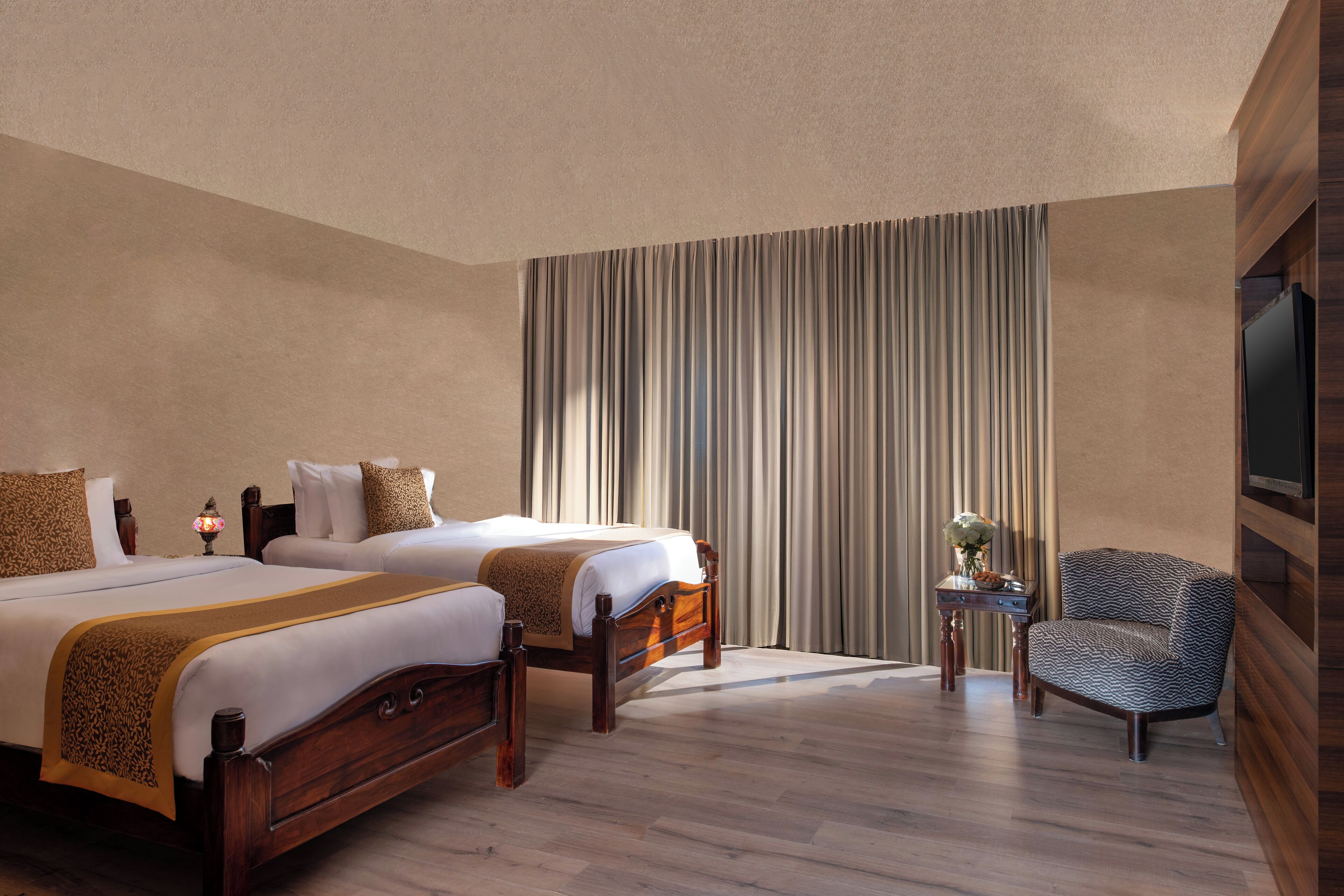 Desert Horizon Room, 2 Twin Beds | Minibar, in-room safe, individually decorated, individually furnished