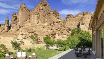 Palm Garden Villa | Minibar, in-room safe, individually decorated, individually furnished