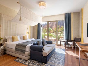 Canyon Deluxe Room, 1 King Bed