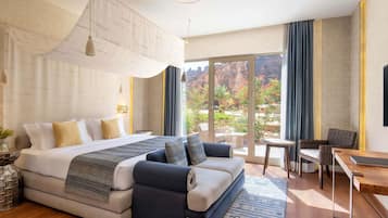 Chambre Deluxe, 1 trÚs grand lit | Minibar, coffres-forts dans les chambres, décoration personnalisée