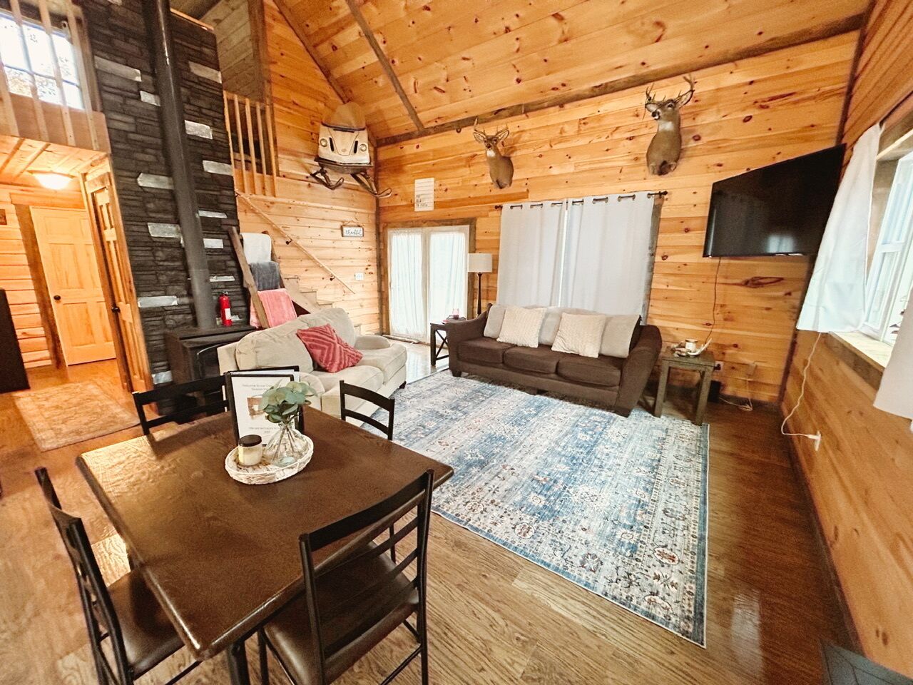 Cozy Four Season Home