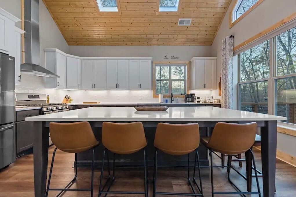 雪櫃、微波爐、焗爐、爐具