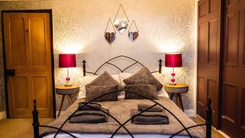 7 bedrooms, individually decorated, individually furnished, free WiFi