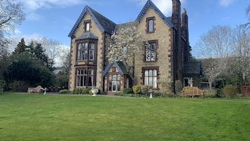Cottage | Exterior