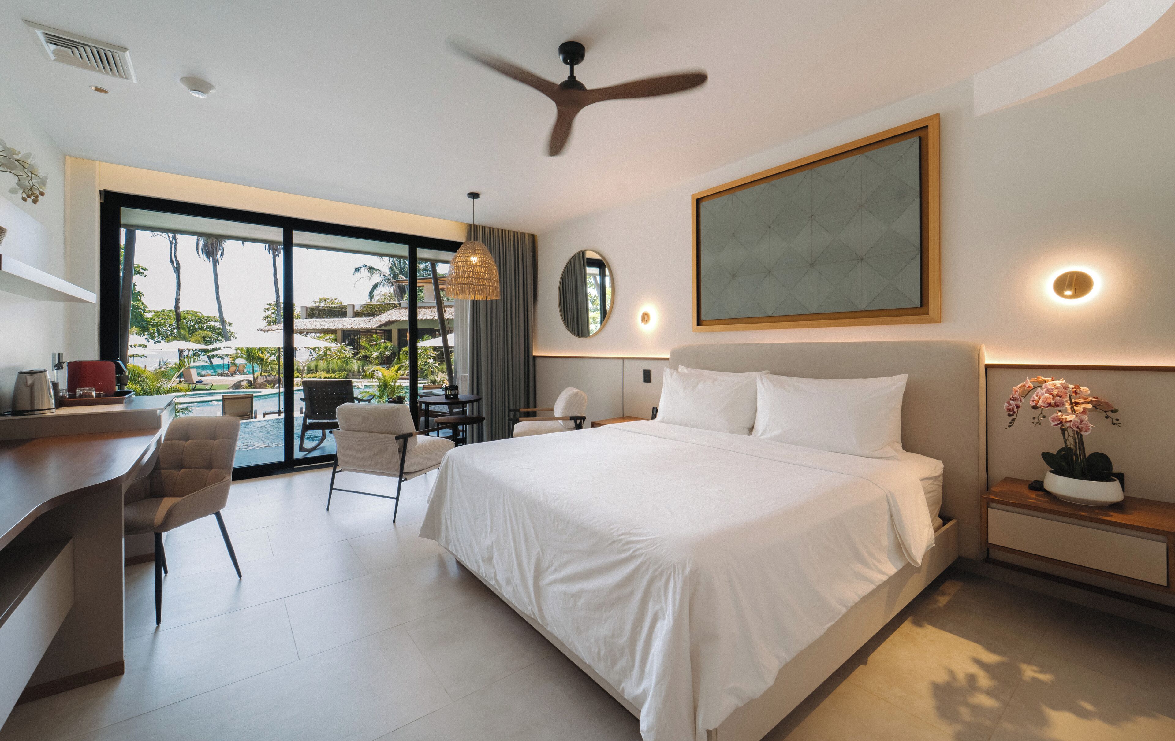 Quarto casal luxo | 1 quarto, cofres nos quartos, cortinas blackout