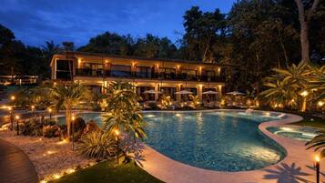 Alberca al aire libre