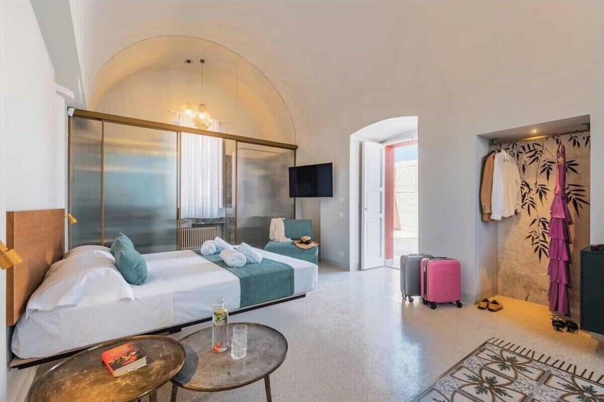 Minibar, in-room safe, blackout drapes, soundproofing