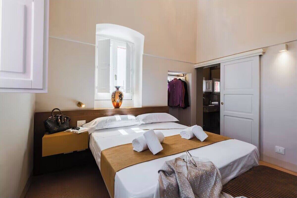 Minibar, in-room safe, blackout drapes, soundproofing