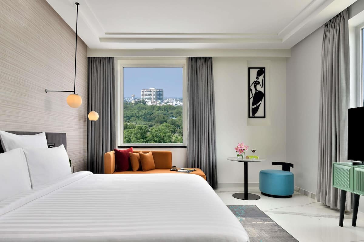 Junior Suite, 1 Double Bed with Sofa bed (Cazri View) | Egyptian cotton sheets, premium bedding, down comforters