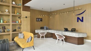 Quầy tiếp tân