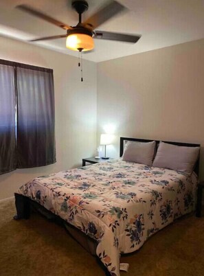 4 habitaciones y tabla de planchar con plancha 