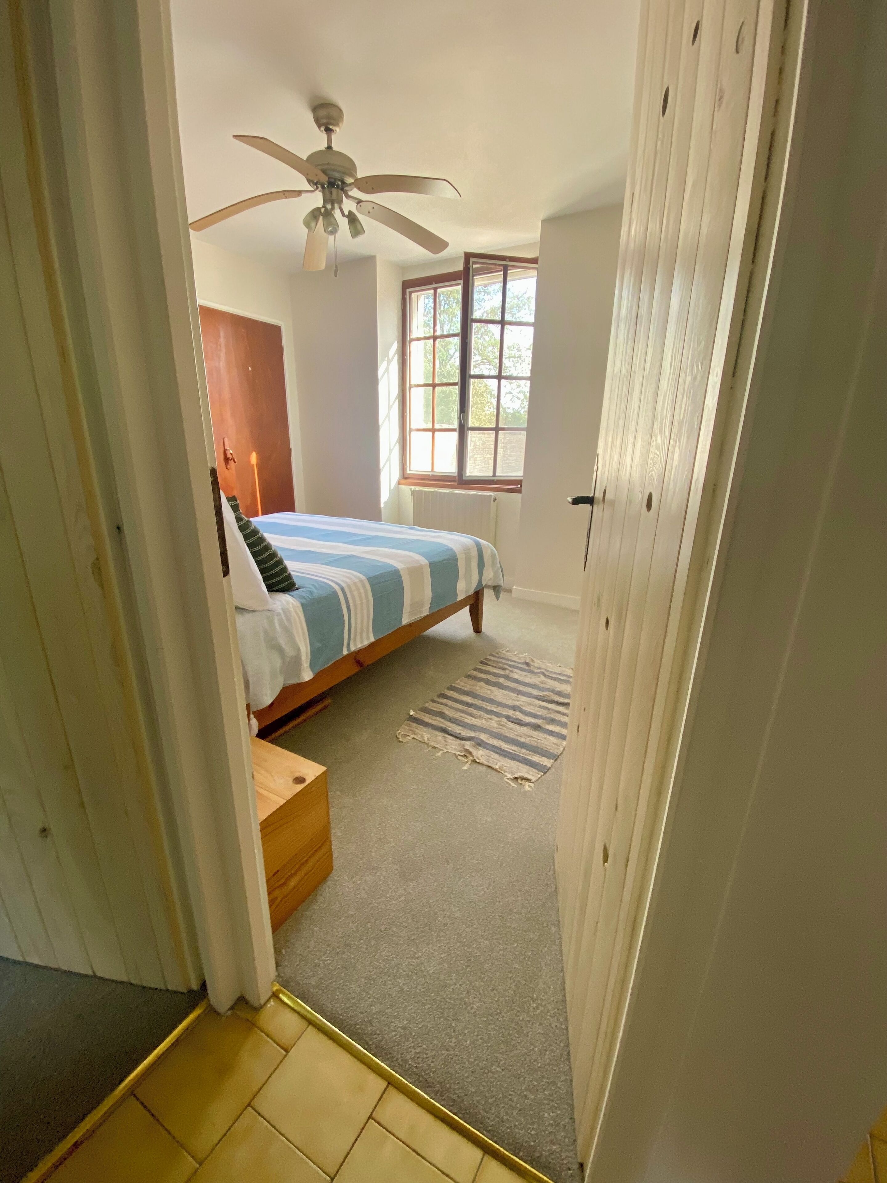 3 bedrooms, in-room safe, iron/ironing board, free WiFi