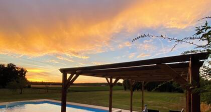 Charming stone gĂźte with private pool. Escape into the French countryside.