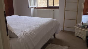 3 chambres, coffres-forts dans les chambres, fer et planche Ă  repasser