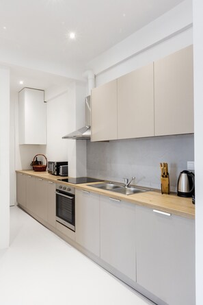 Fridge, microwave, oven, dishwasher