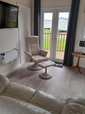 Chalet | View from property - G1 Lovely Holiday Chalet (Mablethorpe)