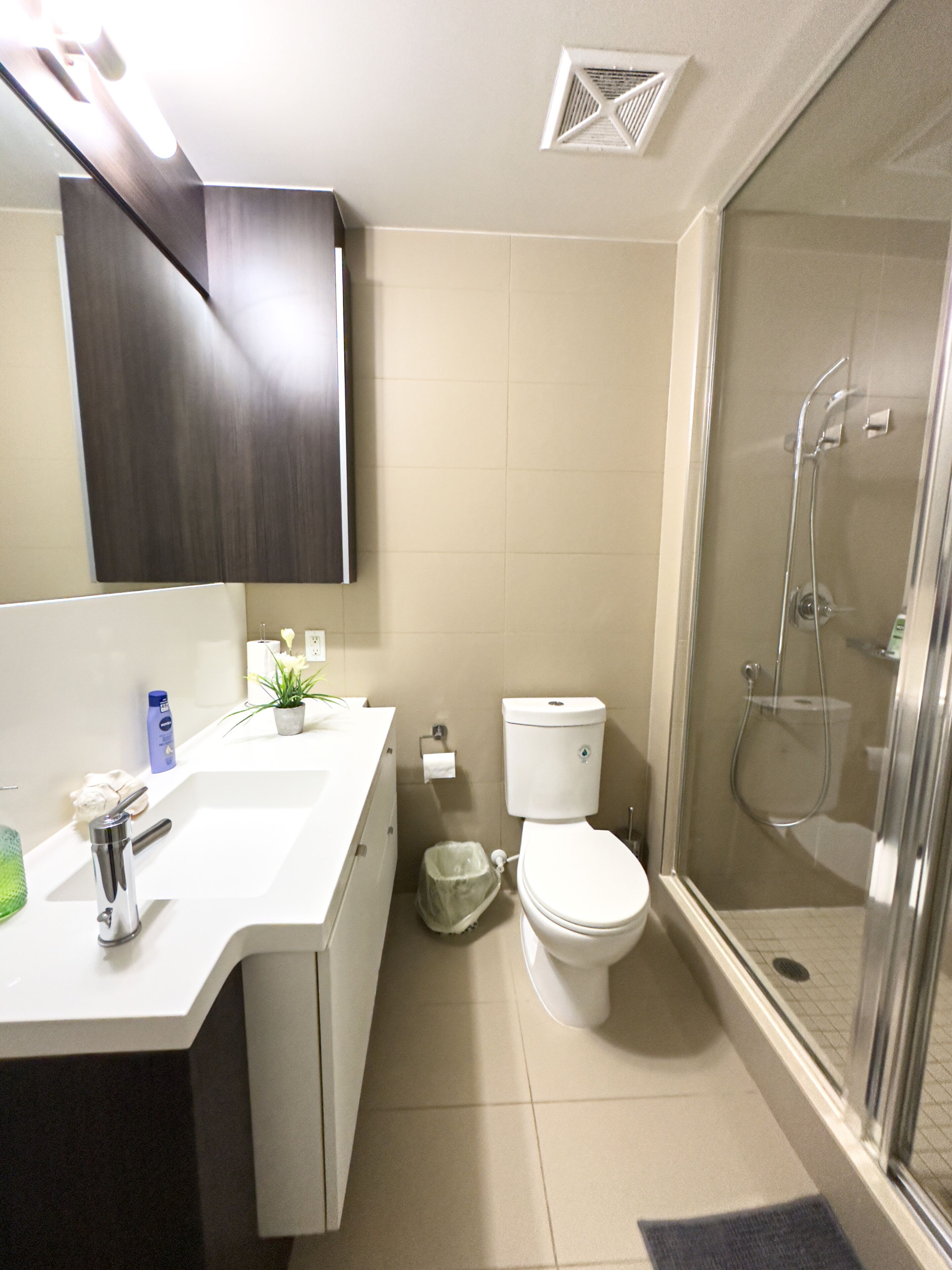 Luxury 2 Beds with Lakeview near CN Tower, Scotia Arena, Rogers Centre, Island