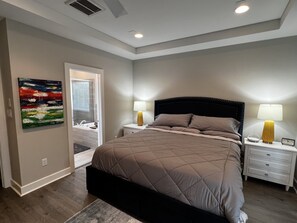 3 Schlafzimmer, Schreibtisch, Bügeleisen/Bügelbrett, kostenloses WLAN