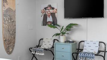 1 bedroom, iron/ironing board, WiFi (free), bed sheets