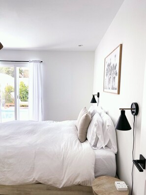 3 habitaciones, escritorio, tabla de planchar con plancha y wifi gratis 