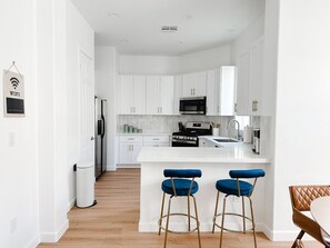 Private kitchen - Casita Azul - Resort Amenities, Tennis 2BR260196 (La Quinta)