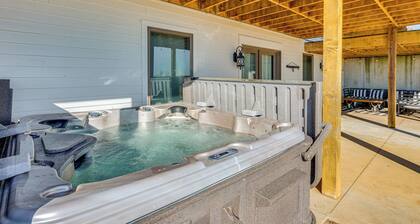 Rustic Missouri Vacation Rental w/ Hill Views!
