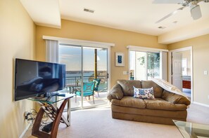 Televisión, reproductor de DVD y impresora 