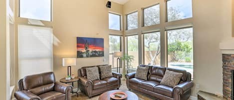 TV, fireplace