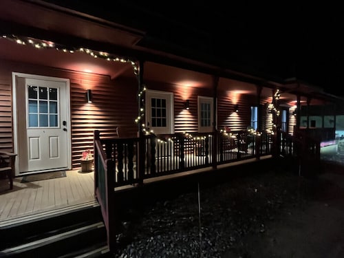 5 Bed / 3 bath Apt Near Jiminy Peak Berkshires