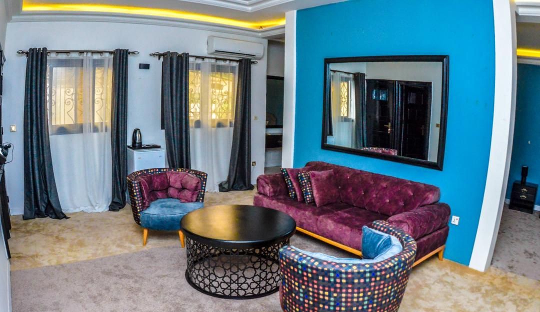 Luxury Room | In-room safe, iron/ironing board, WiFi (free)