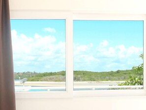 Soundproofing, free WiFi