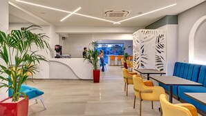 Lobby - Hollywood Inn (Rhodes)