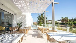 Restaurant - Hollywood Inn (Rhodes)