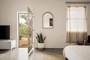 1 quarto, escrivaninha, Wi-Fi, roupa de cama