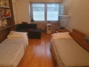 Basic-Apartment | 2 Schlafzimmer, schallisolierte Zimmer, Bügeleisen/Bügelbrett