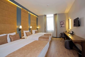 Deluxe Room, Multiple Beds (Quadruplet) | Premium bedding, minibar, in-room safe, desk - Days Inn by Wyndham Istanbul Arnavutkoy (Arnavutköy)
