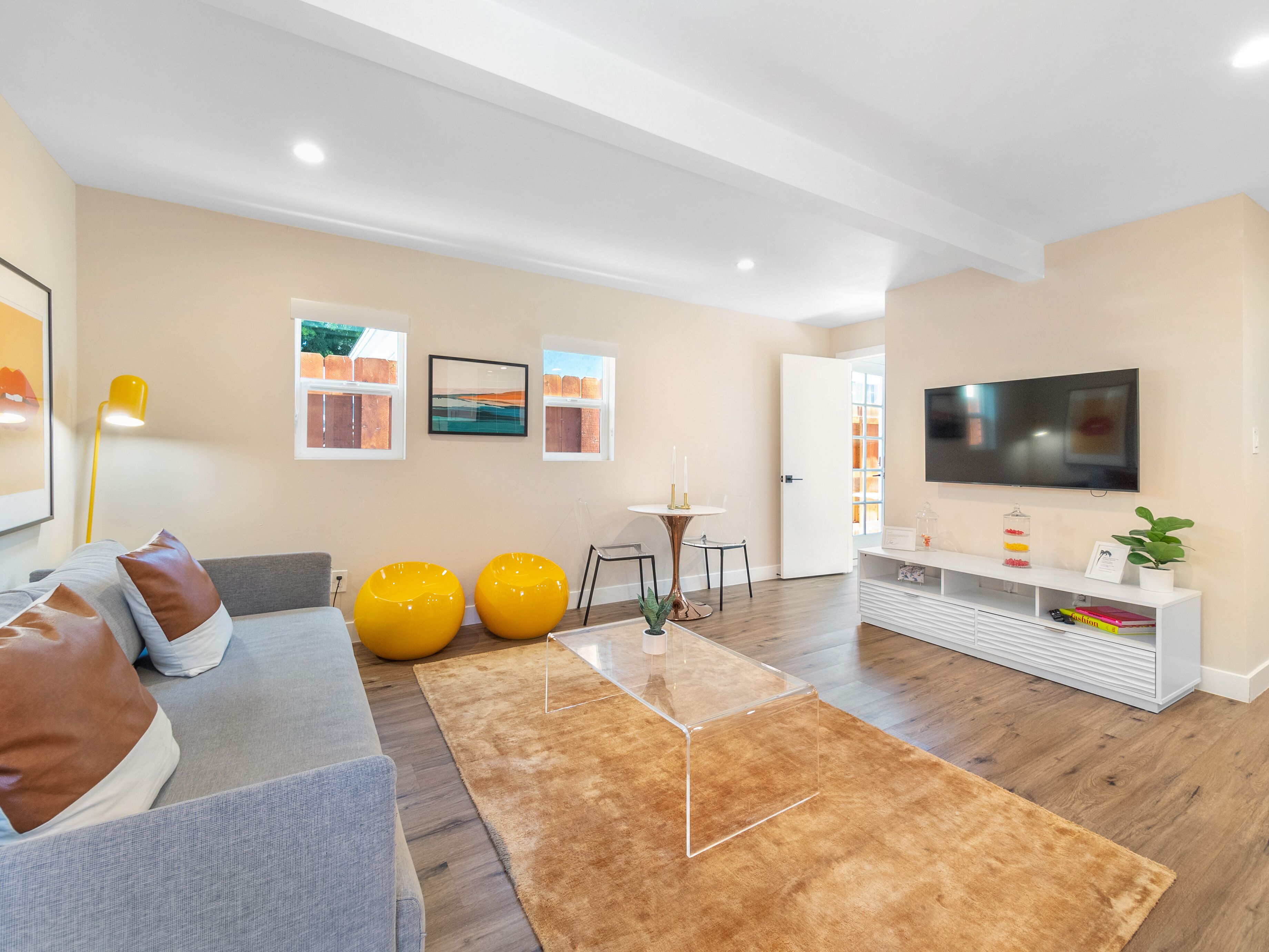 Beach Bungalow Perfection w/ Private Patios, BBQ walk2beach & Pet Friendly!