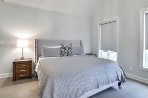 3 bedrooms, iron/ironing board, WiFi, bed sheets - The Belle Cottage (#39) (Muskoka Lakes)