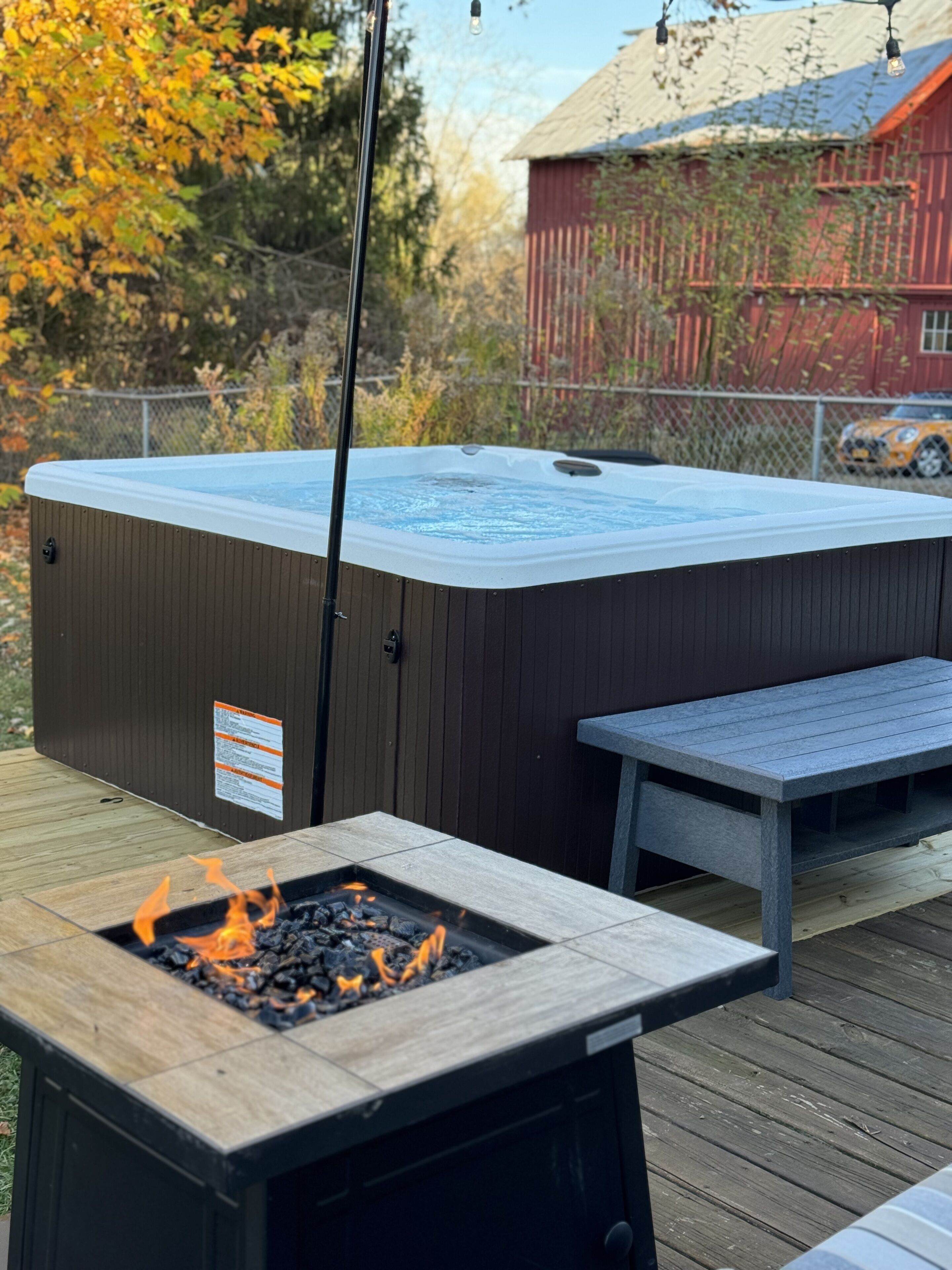 Outdoor spa tub