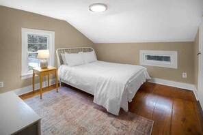 4 makuuhuonetta, silitysrauta/-lauta, vauvan matkasänky, ilmainen Wi-Fi