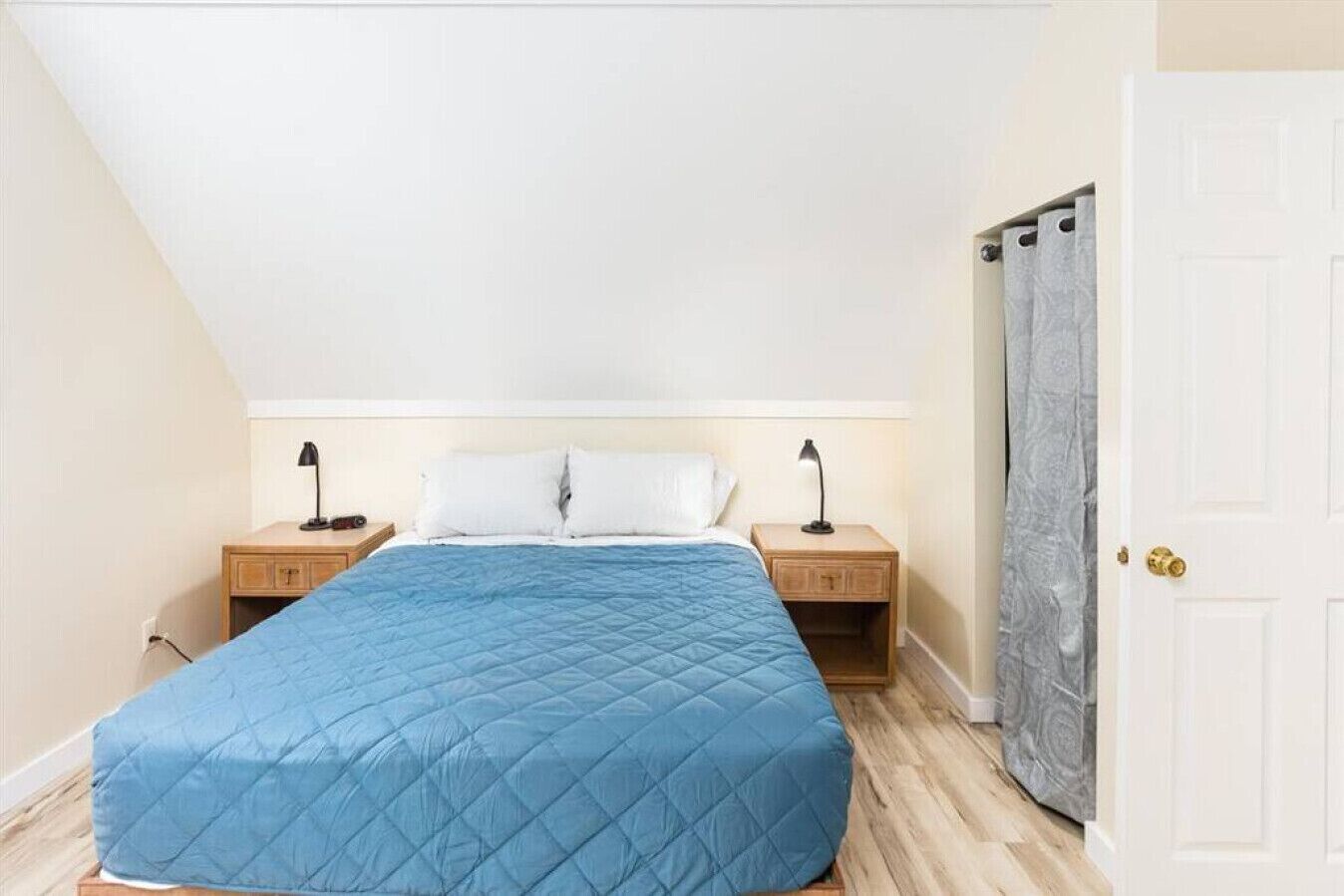 2 soveværelser, strygejern/strygebræt, weekendseng, gratis Wi-Fi