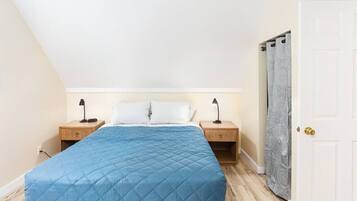 2 soveværelser, strygejern/strygebræt, weekendseng, gratis Wi-Fi