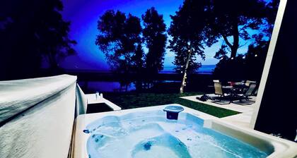 Unique Lake Cabin- Hot Tub, Sauna, Massage Chair, Ice Baths - SPA
