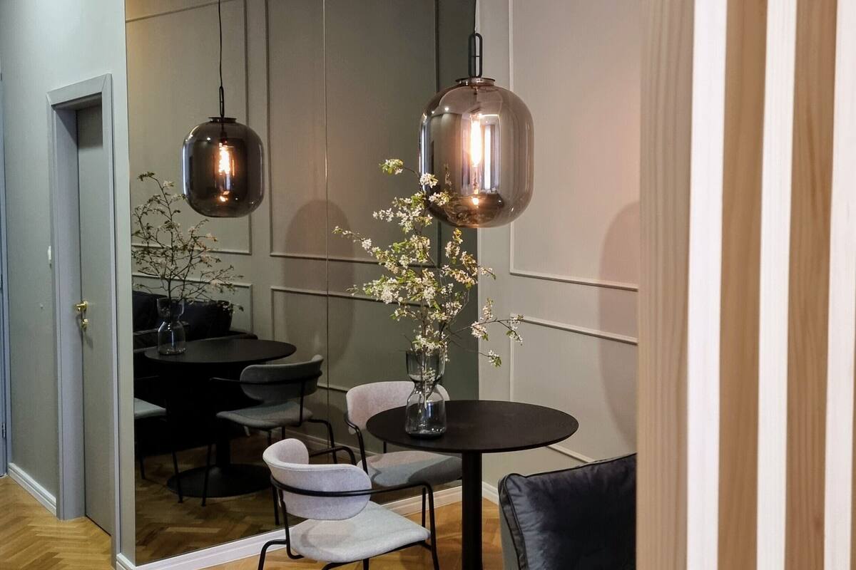 Deluxe-Studio | Essbereich im Zimmer