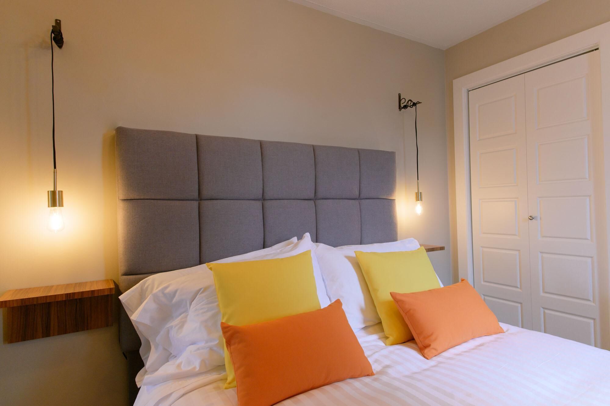 Suite avec chambre fermée + divan-lit (Le Court-toit)