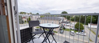 Two-bedroom flat with sofa bed near the Parc Botanique  (Le Contemporain)